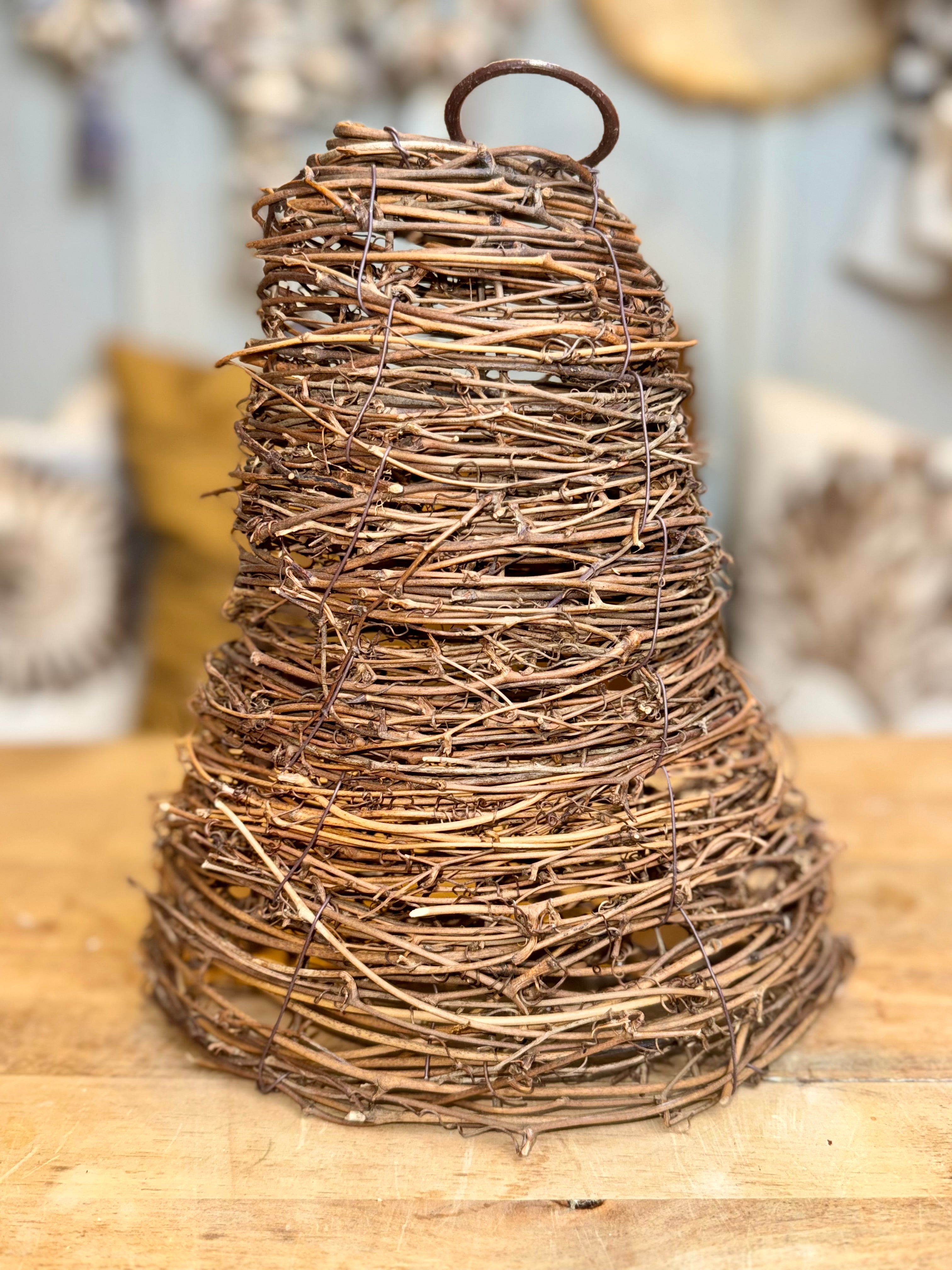 Rustic Grapevine Bell Décor – Handcrafted Natural Vine Accent