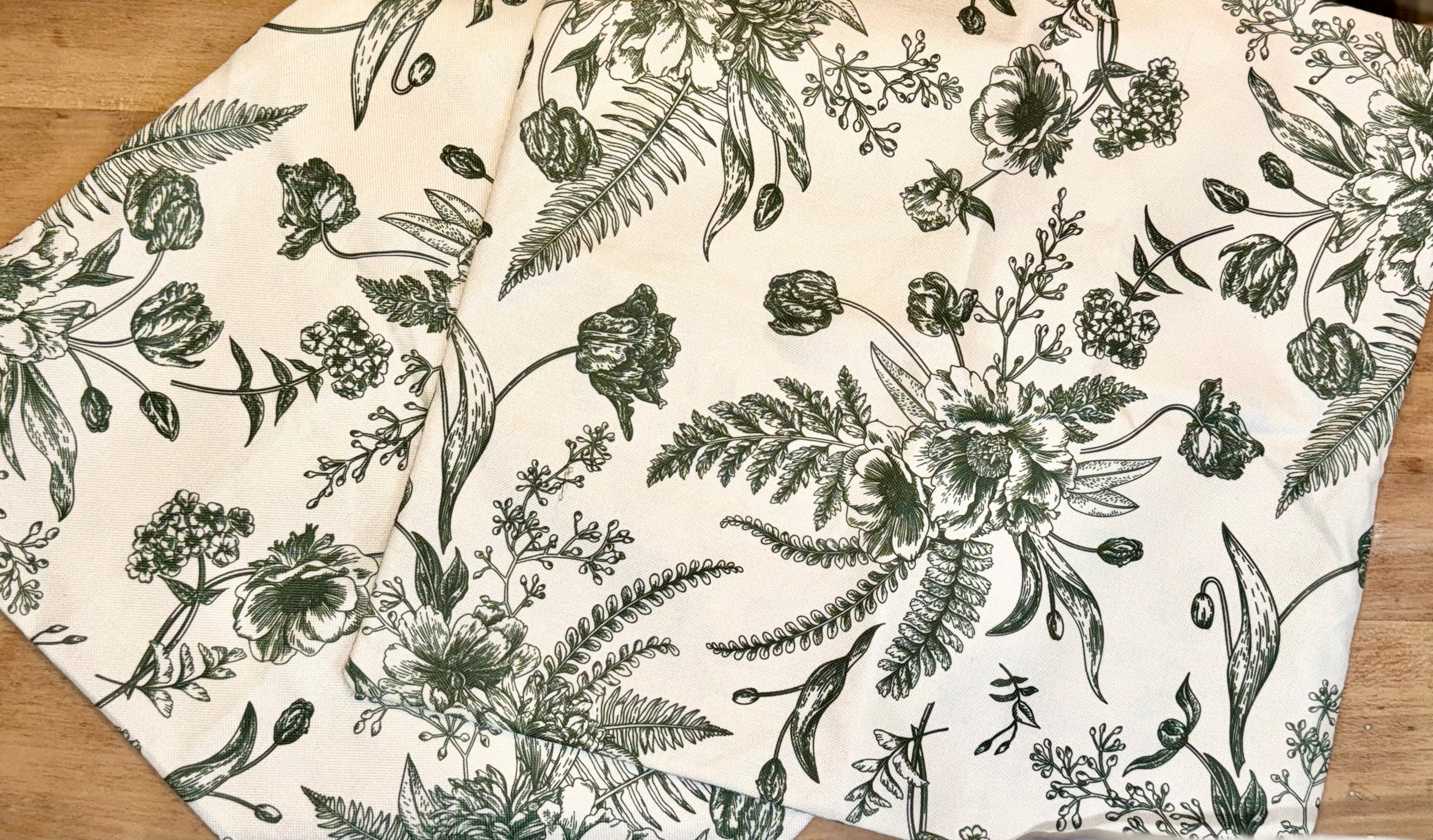 Green/Cream Floral Pillow Case-Poly Blend (Set of 2)