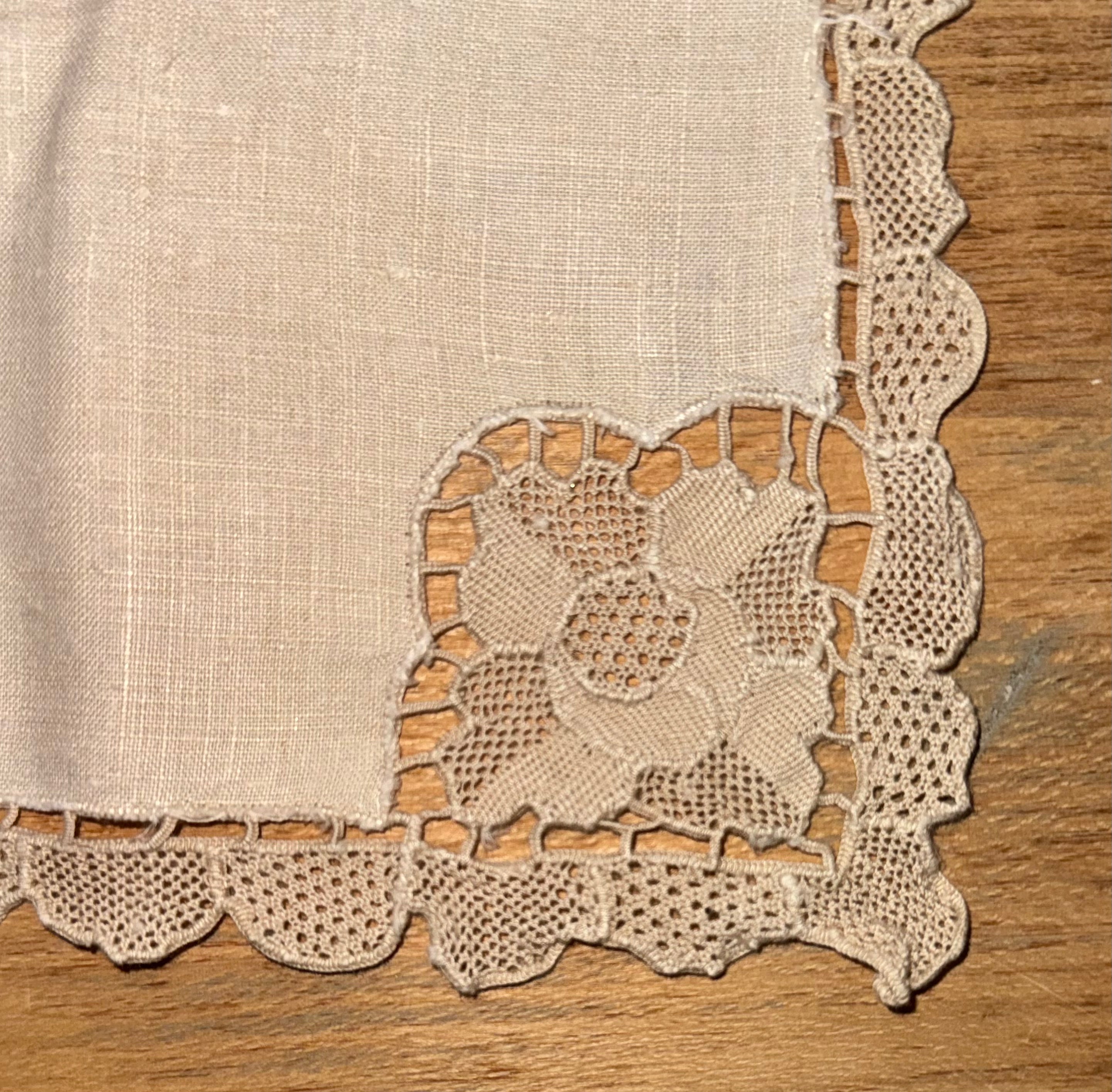 Vintage Natural Linen Napkins w/Intricate Lace and Embroidery Detail (Set of 6)