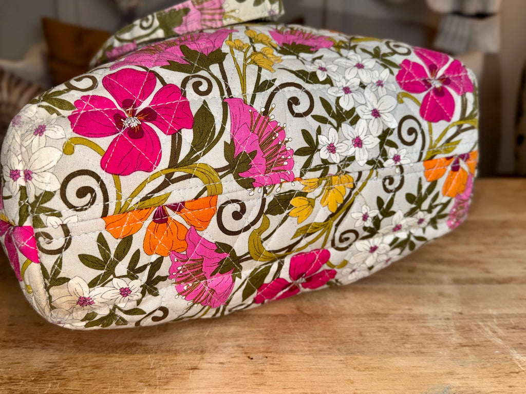 Vera Bradley Tea Garden Tote Bag with Tortoise Shell Toggle closure