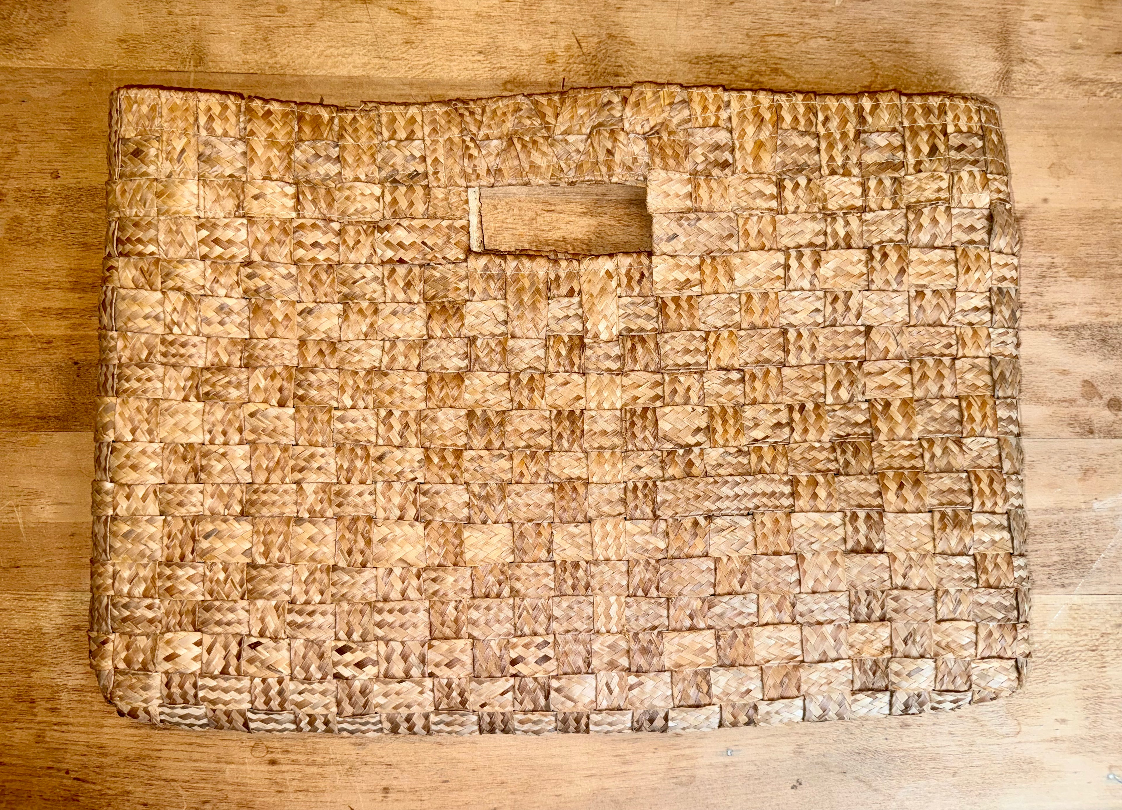 Woven Squared Flat Clutch