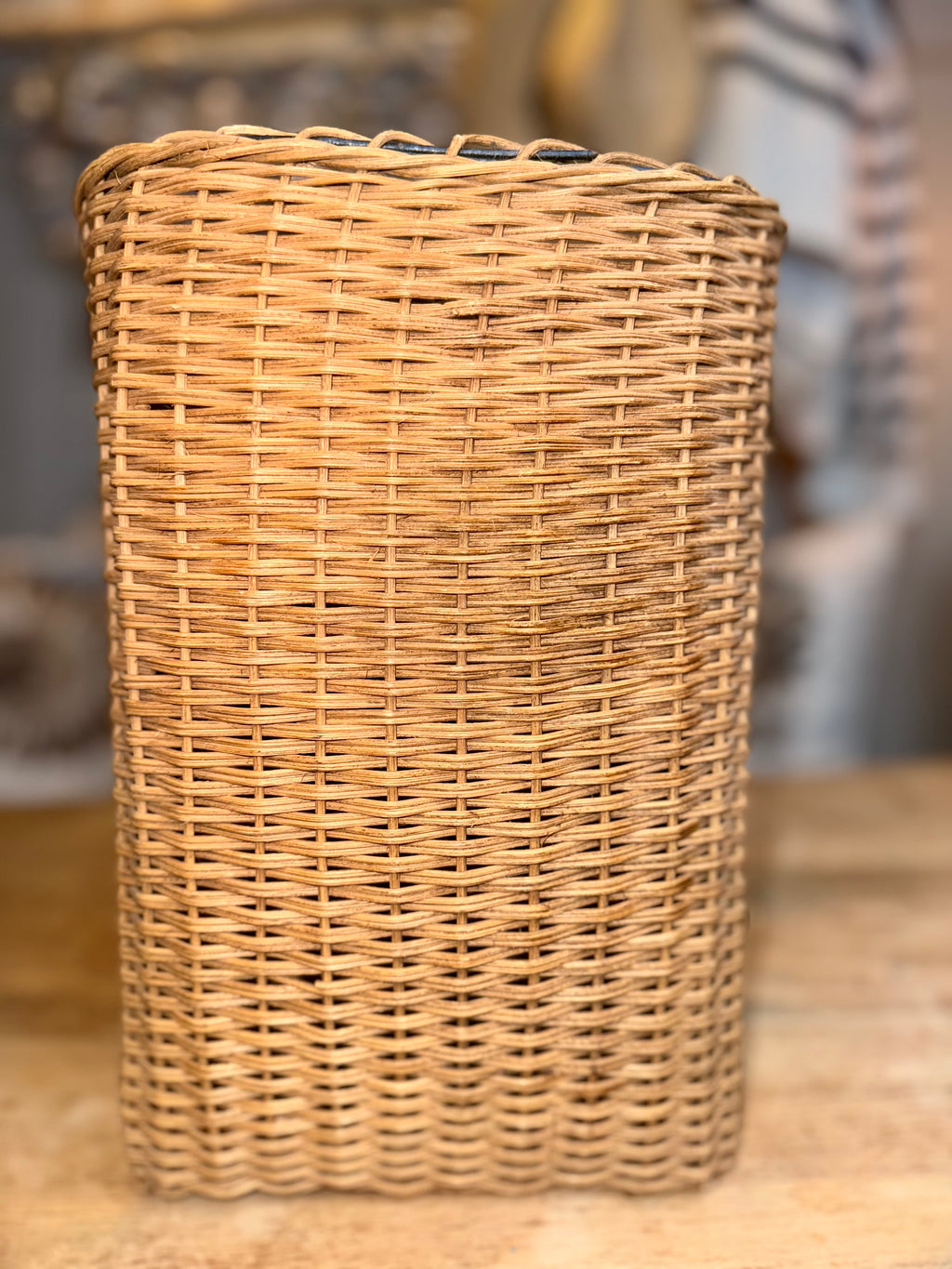 Handwoven Door Hanging Basket – Natural Wicker Wall/Entry Basket