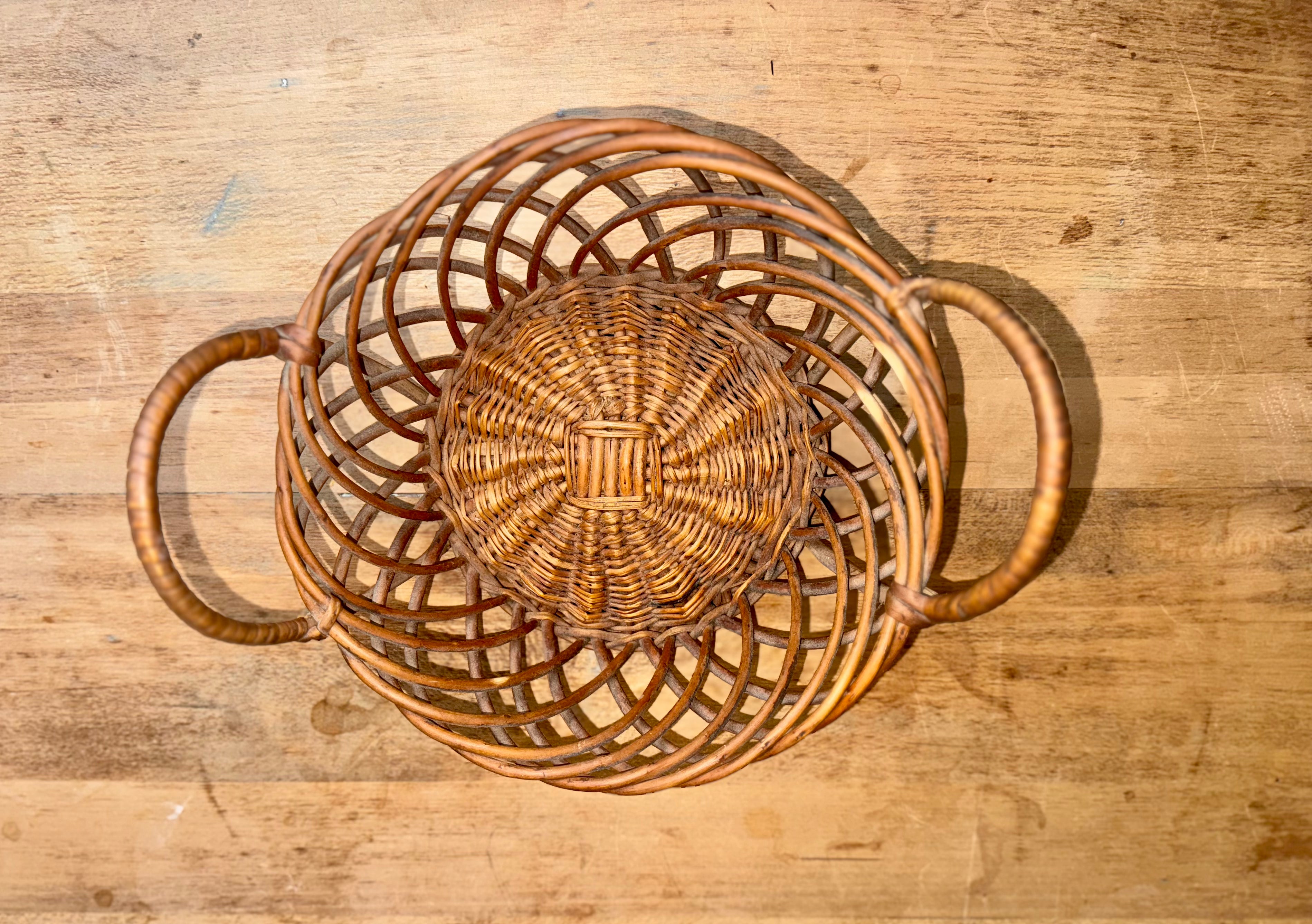 Handwoven Open-Weave Basket with Handles – Natural Wicker Decorative Bowl