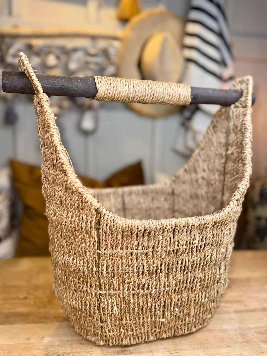 Handwoven Seagrass & Wire Market Basket with Wooden Handle – Large Decorative Storage Tote