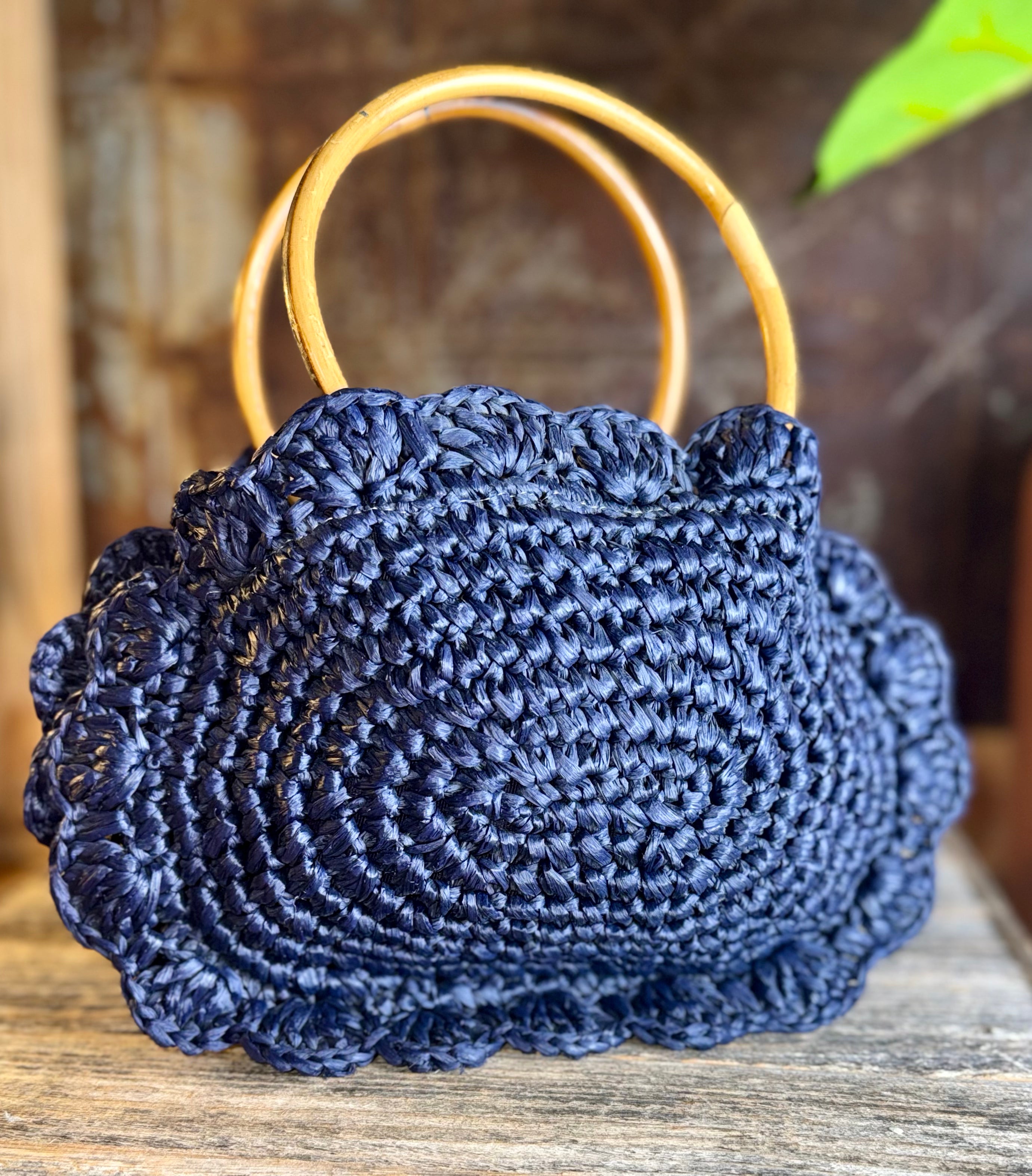 Vintage Navy Scalloped Siracco Purse (Made in Italy)