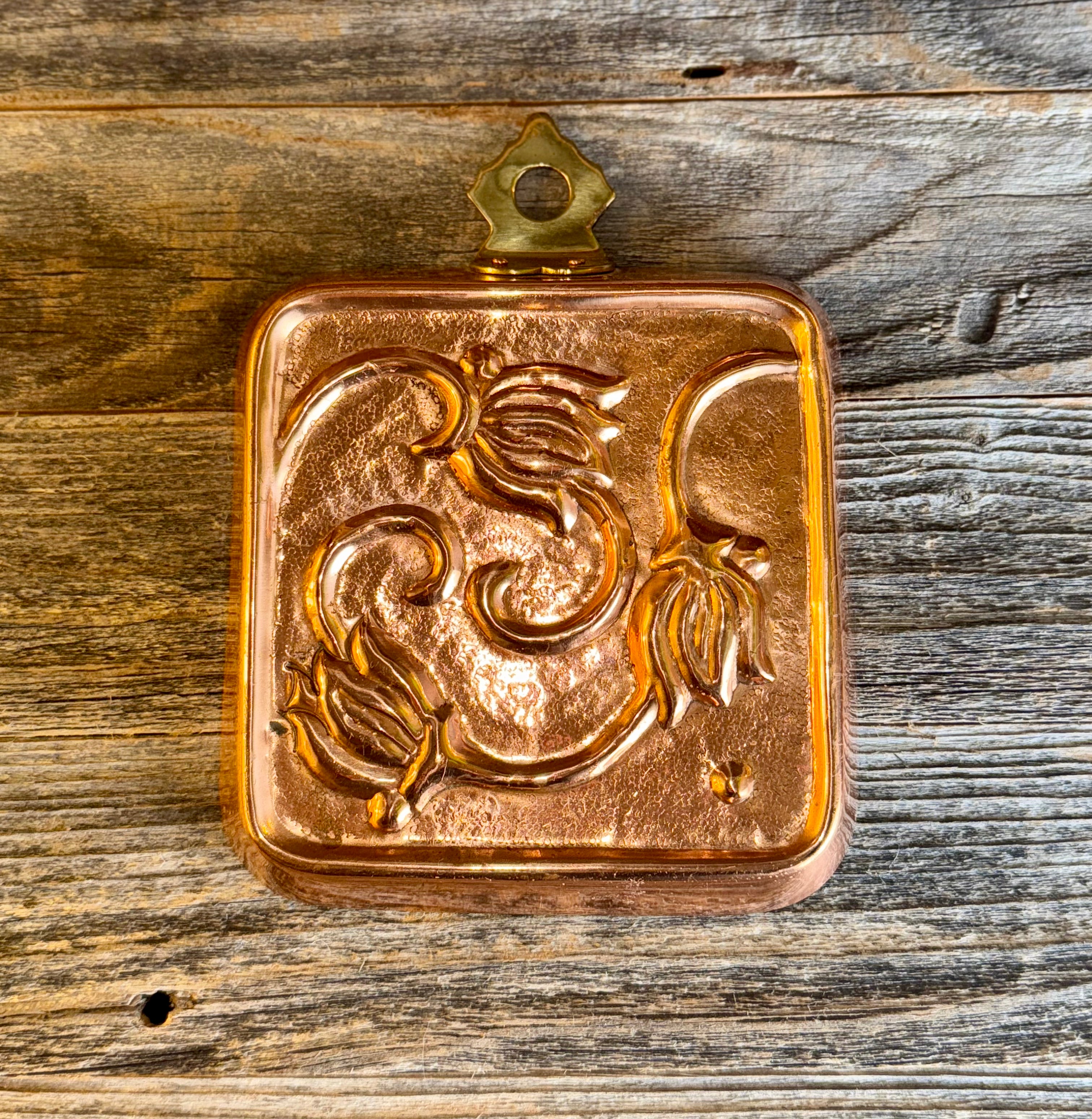 Vintage Copper & Brass Mold w/Design. ODI Made In India